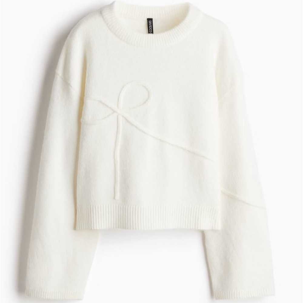H&M Ivory Crew Neck Bow Sweater
